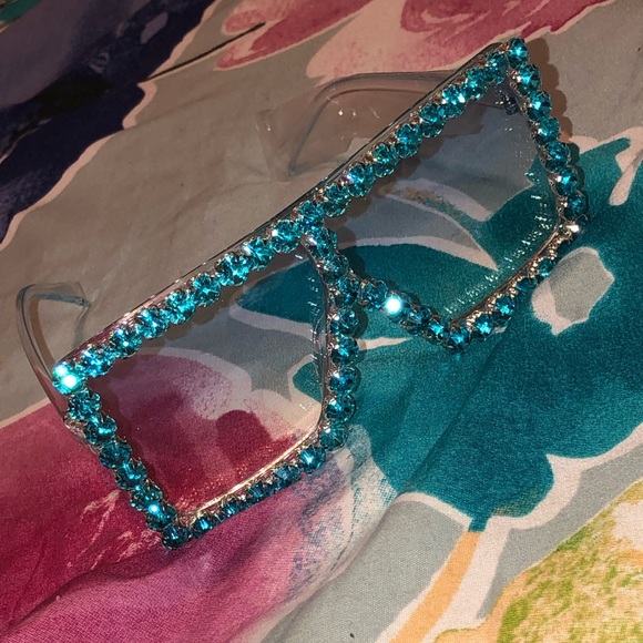 Sunglasses - Picture 1 of 1